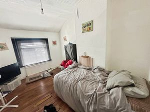 Photo 5- click for photo gallery